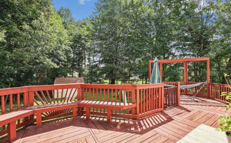 2404 Berry Thicket Ct - Photo 3 of 16