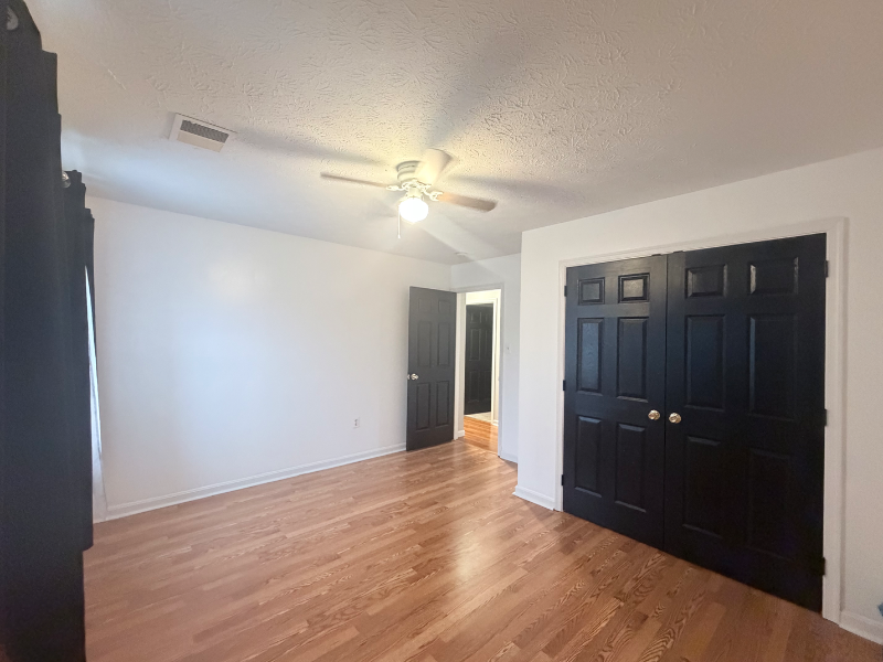 2404 Berry Thicket Ct - Photo 4 of 16