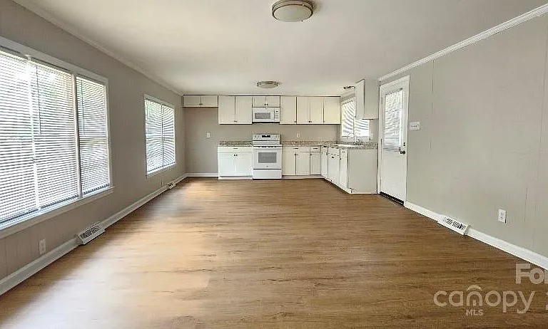 2828 Bellhaven Cir - Photo 6 of 19