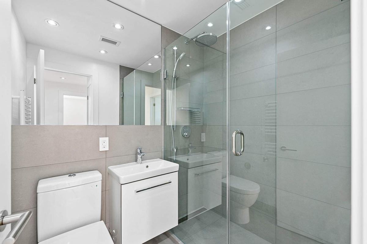 327 Chisholm Ave. - Photo 4 of 8