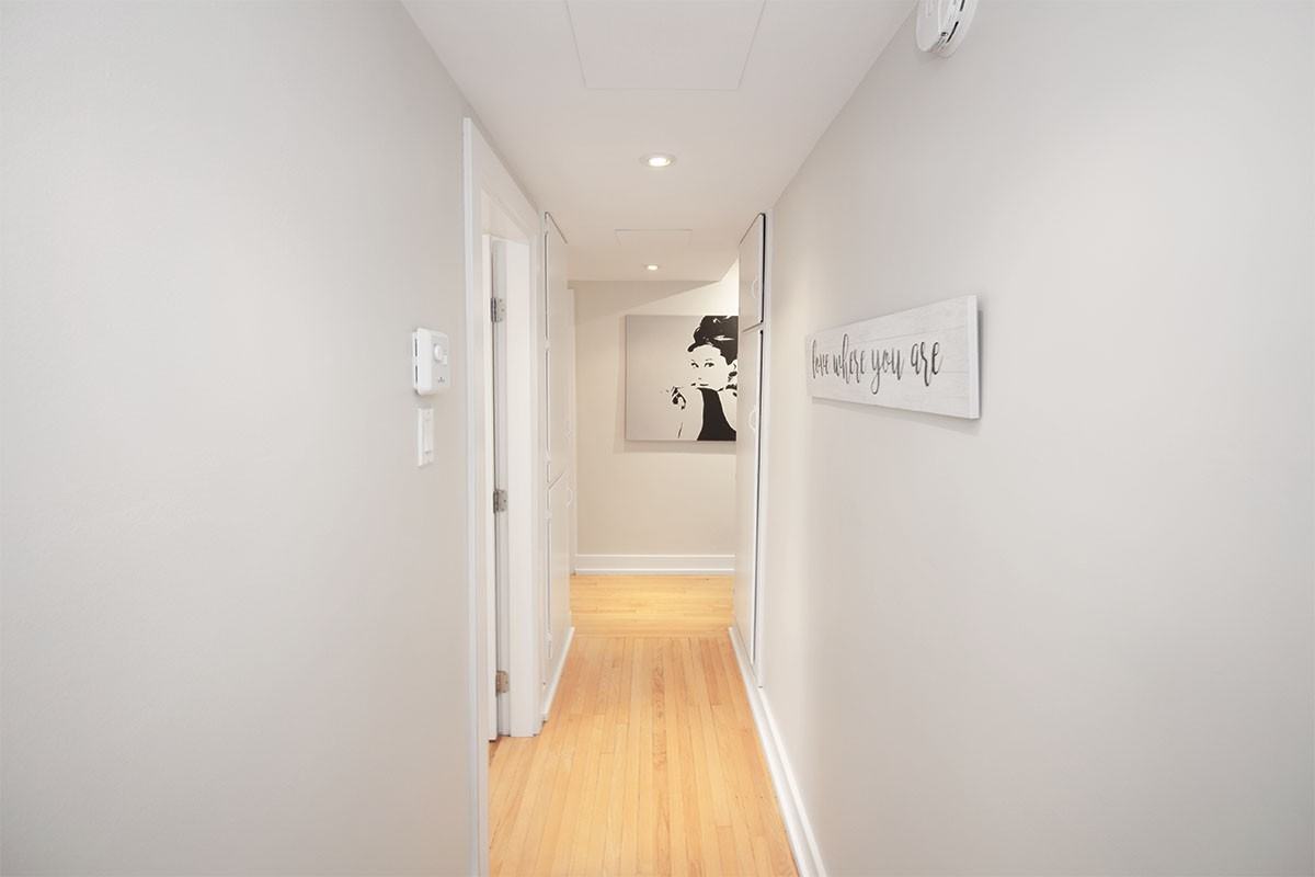 301 Marion Street - Photo 7 of 24