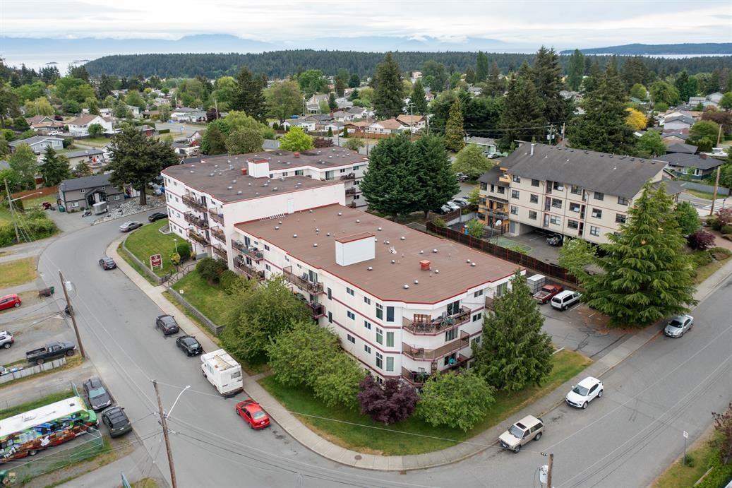 St-George Manor - Photo 5 of 19