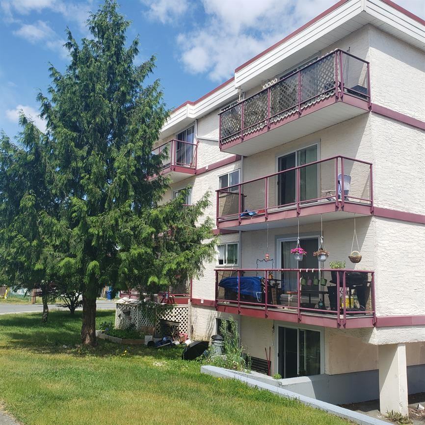 St-George Manor - Photo 7 of 19