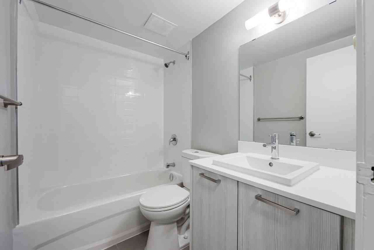 3171 Bathurst Street - Photo 2 of 12