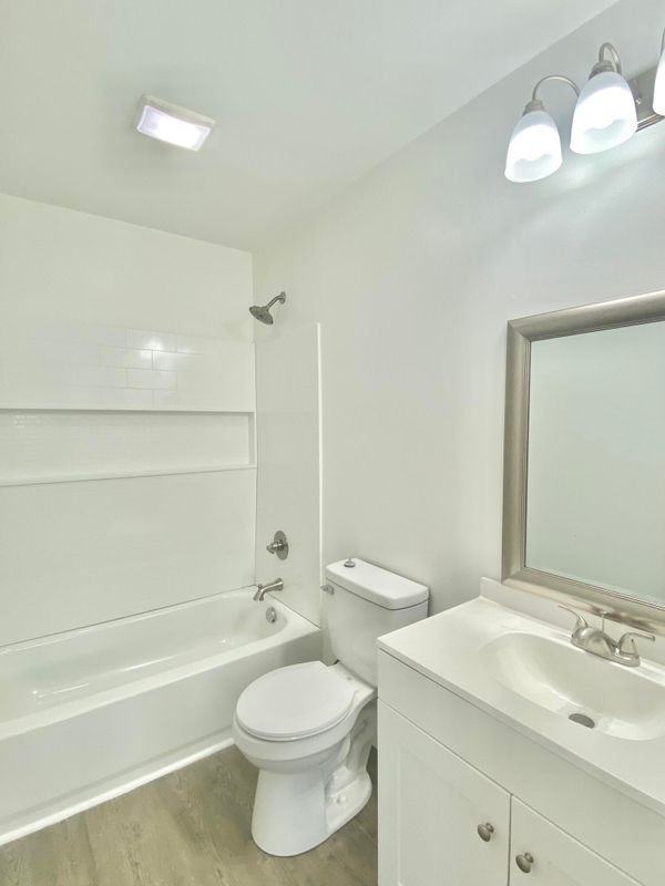 6 Coburn Dr ##A - Photo 3 of 12