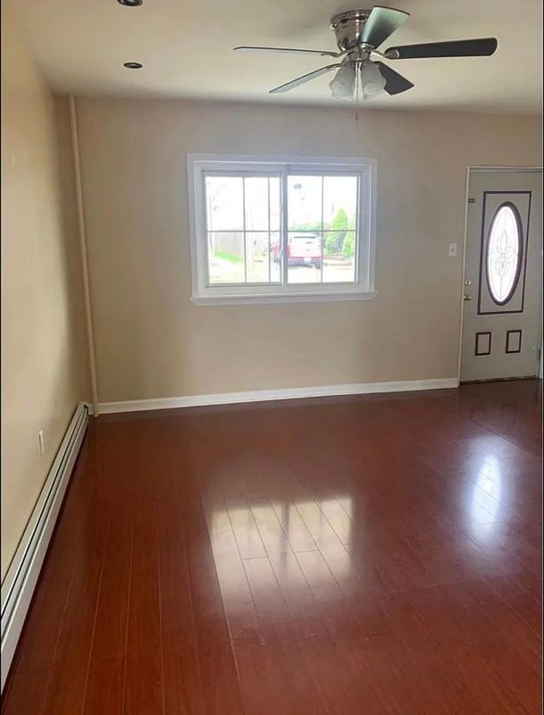 382 E Grove St - Photo 3 of 12