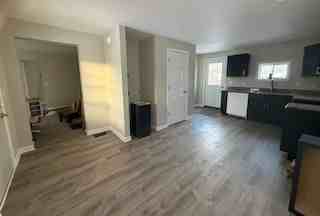 105 N Broad St - Photo 2 of 7