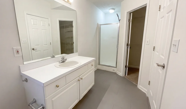 171 Heather Woods Ct - Photo 4 of 6