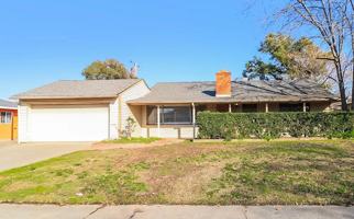 featured image of 6407 Larry Way