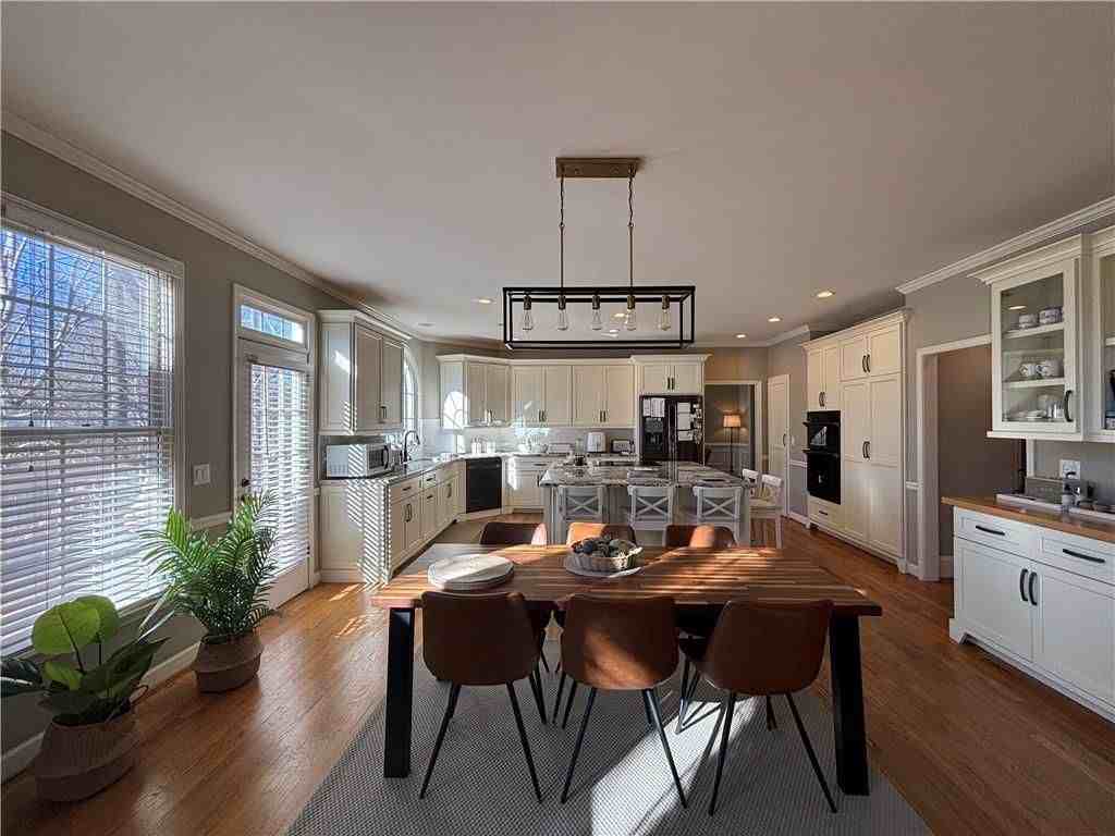 1120 Landings Overlook - Photo 6 of 17