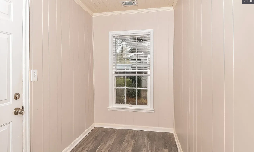 2116 Roosevelt Dr - Photo 4 of 12