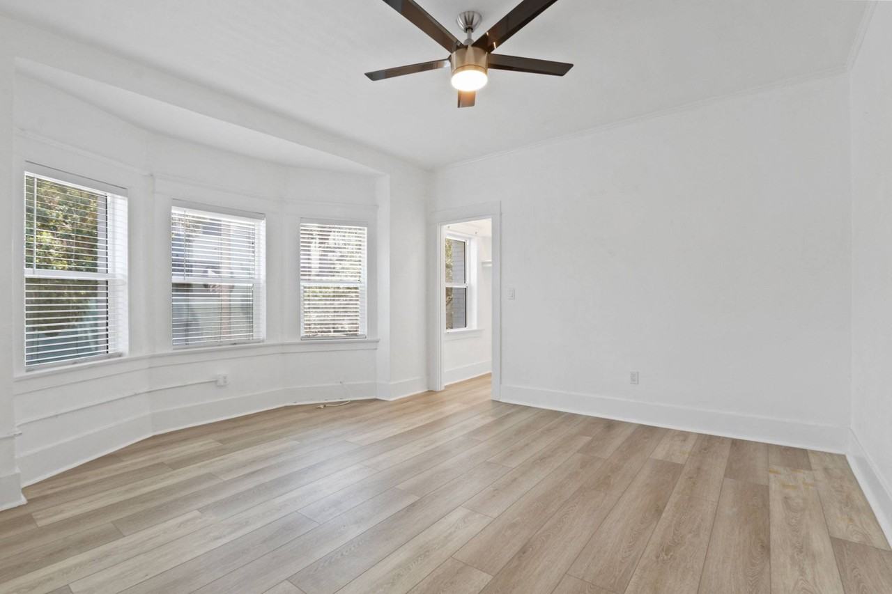 300 San Juan - Photo 6 of 27