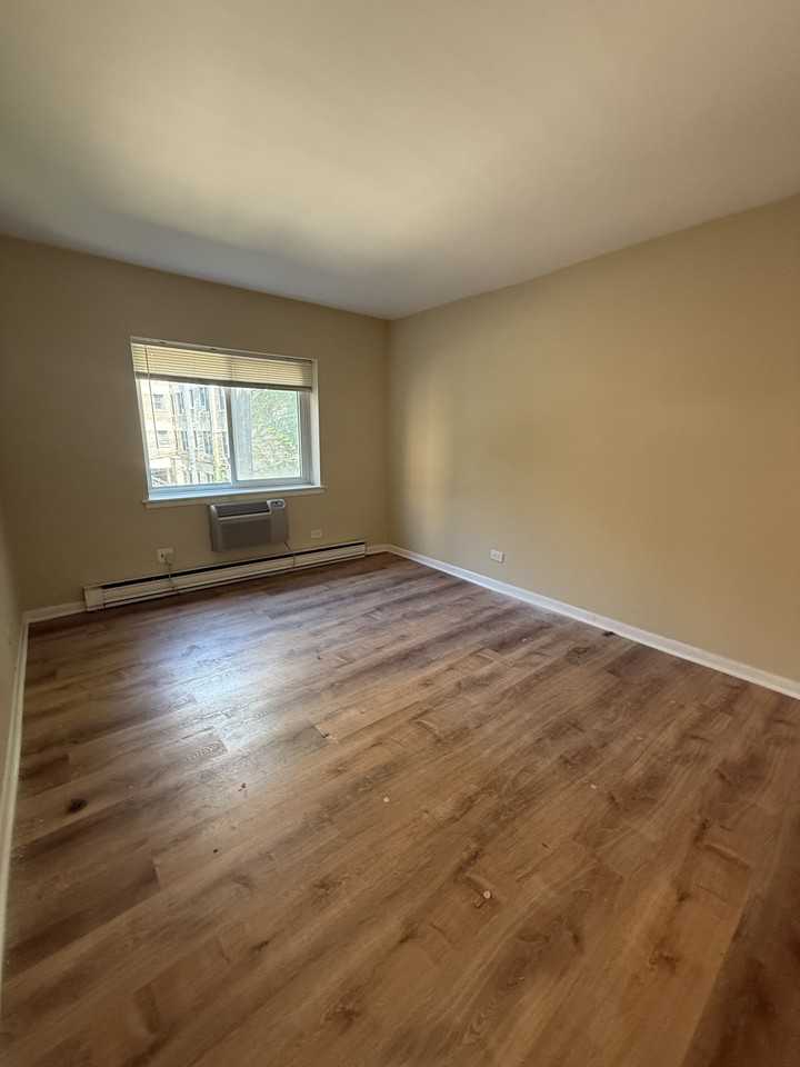 W Grace St & N Pine Grove Ave - Photo 6 of 15