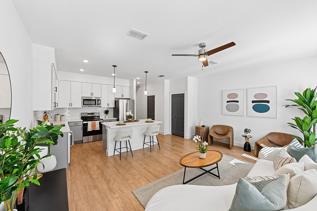 Encanto Isla | Townhomes for Rent - Photo 2 of 49