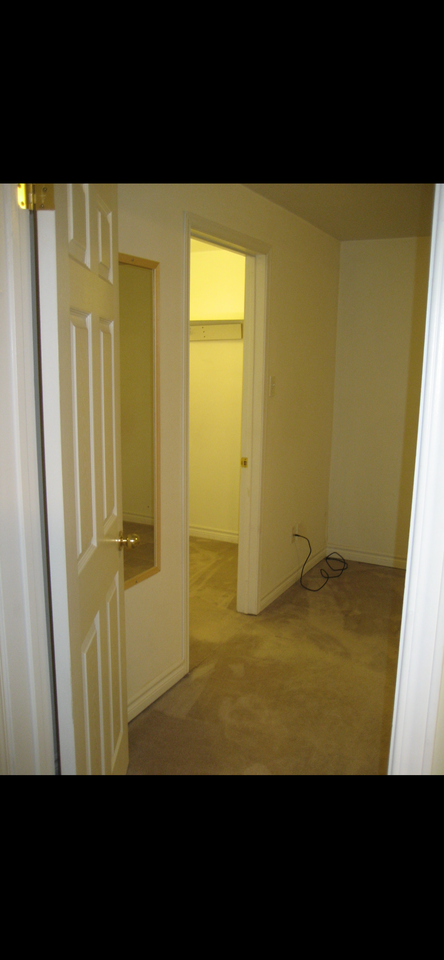 99 Golden Tulip Crescent - Photo 2 of 18