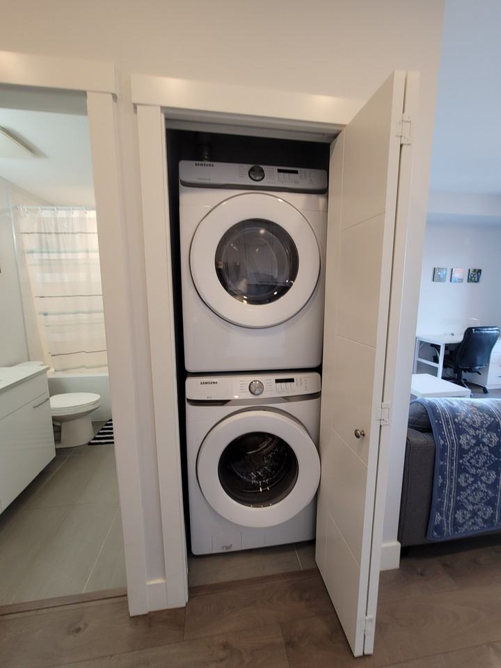 5485 Brydon Crescent #407 - Photo 7 of 8