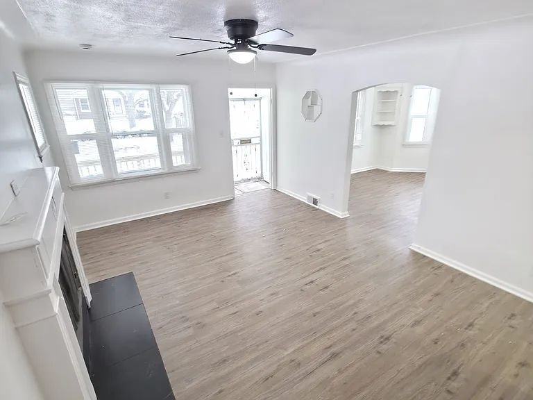 16531 Linwood St #NA - Photo 2 of 7