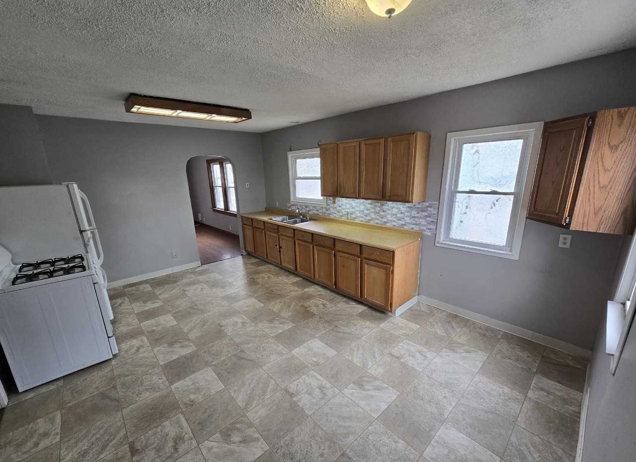 2620 37th Ave #NA - Photo 2 of 5