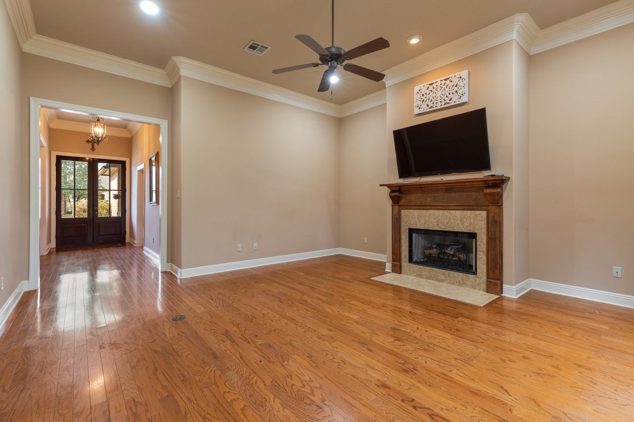 106 Sandhurst Dr #NA - Photo 2 of 21