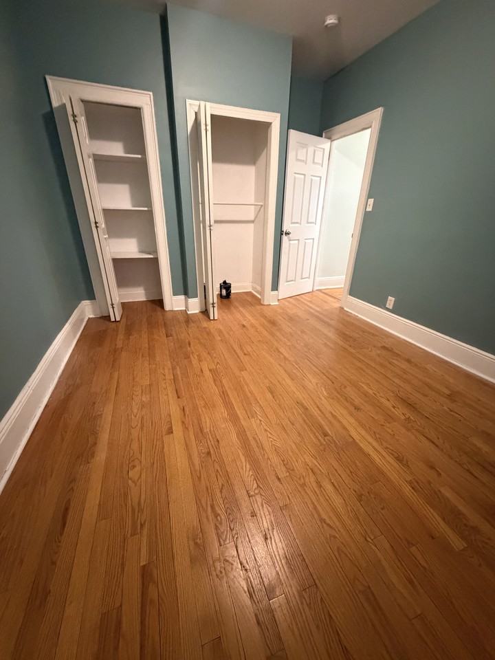 160 Avenue C #A4 - Photo 5 of 8