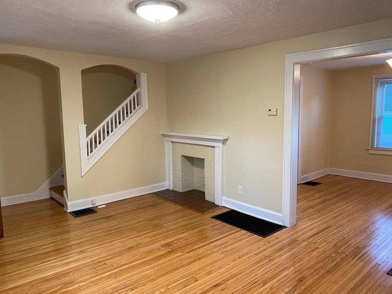 1408 Haines Ave #1408 - Photo 5 of 10