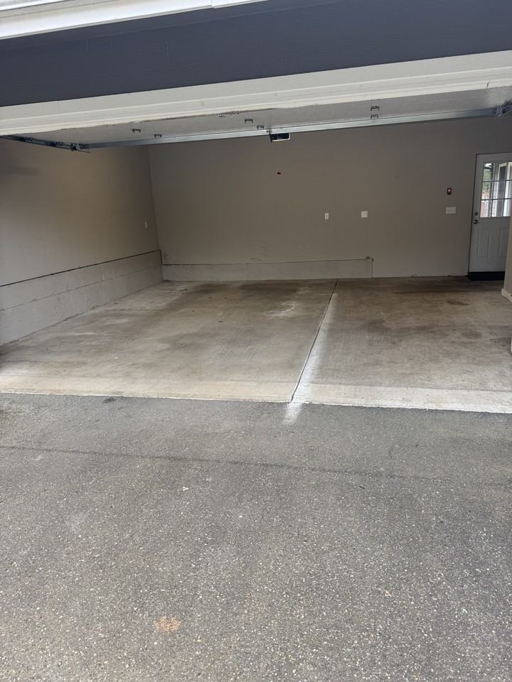 2005 62nd Ave Nw #A - Photo 3 of 9