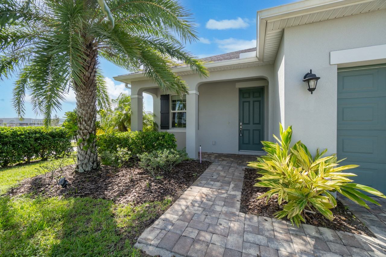 2601 Trasona Dr - Photo 3 of 24