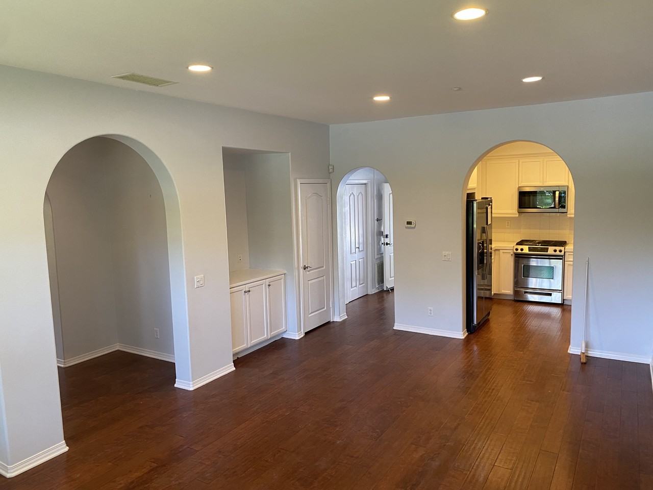 101 Hallmark #101 - Photo 4 of 38