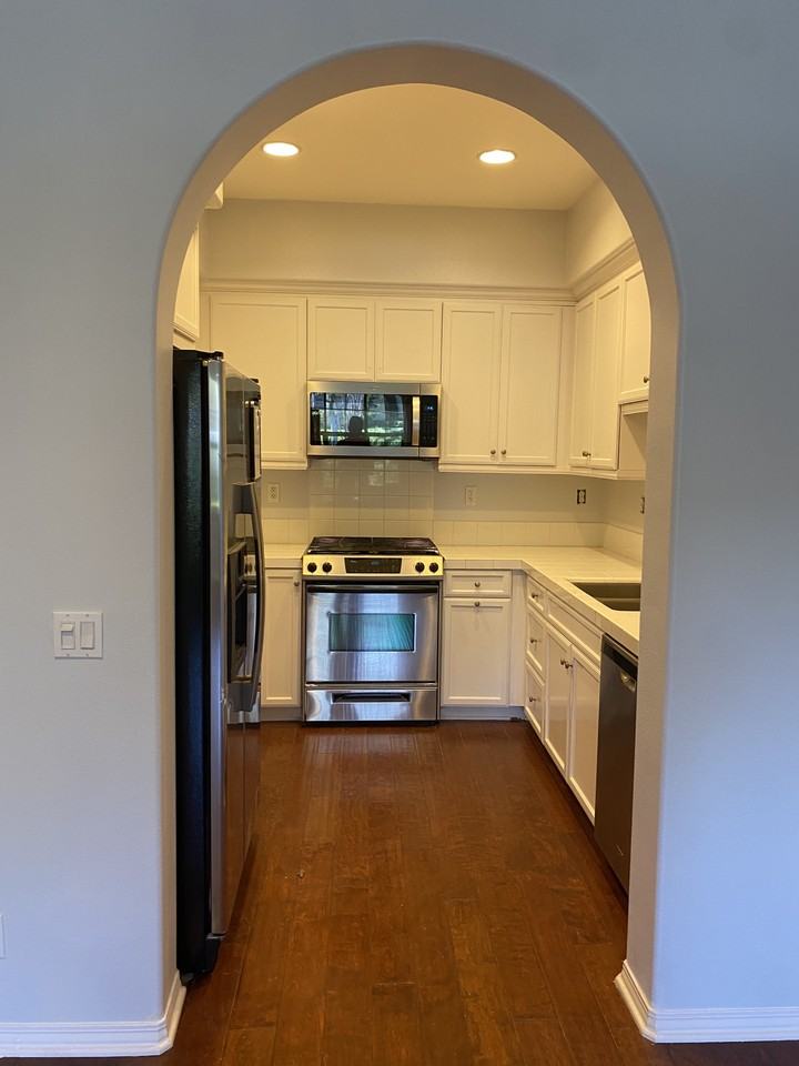 101 Hallmark #101 - Photo 5 of 38