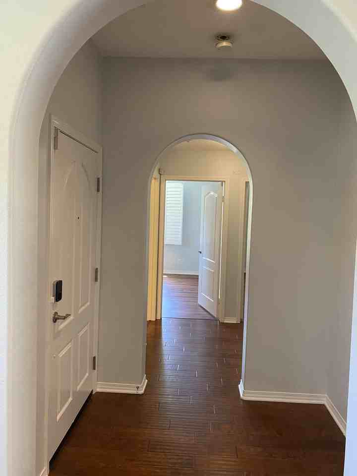 101 Hallmark #101 - Photo 7 of 38