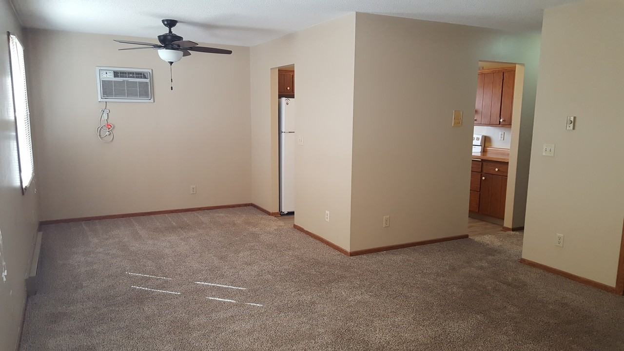 1718 45th St Nw #3 - Photo 5 of 8