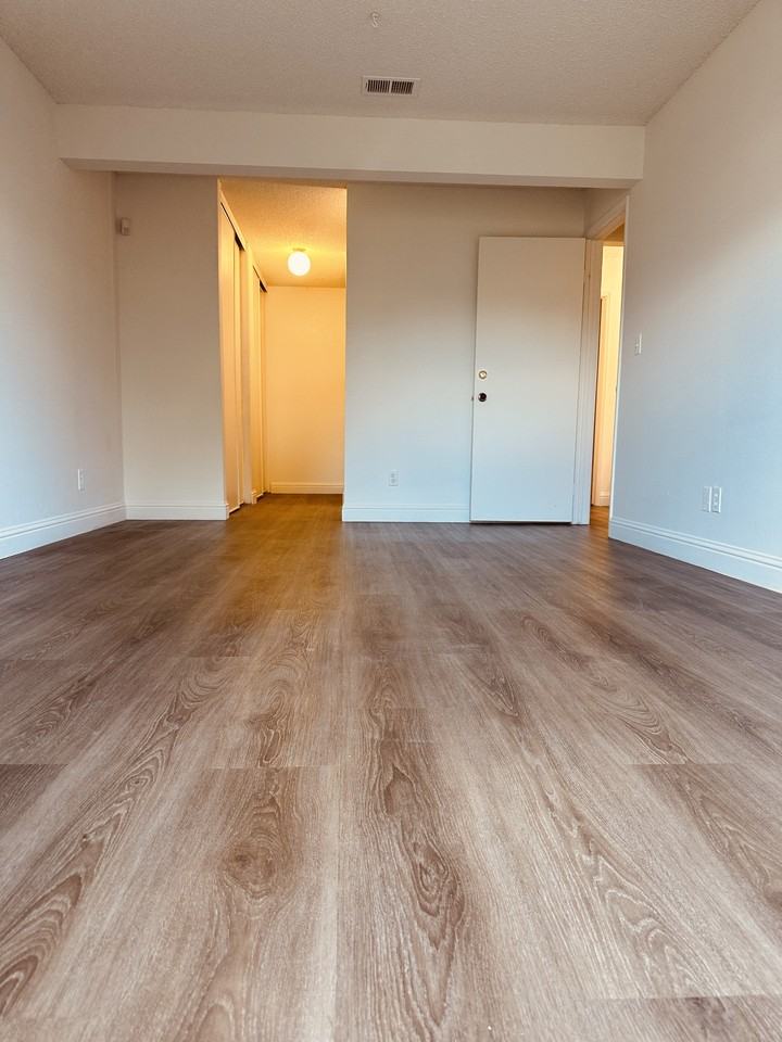 5030 Valley Crest Dr #74 - Photo 4 of 12