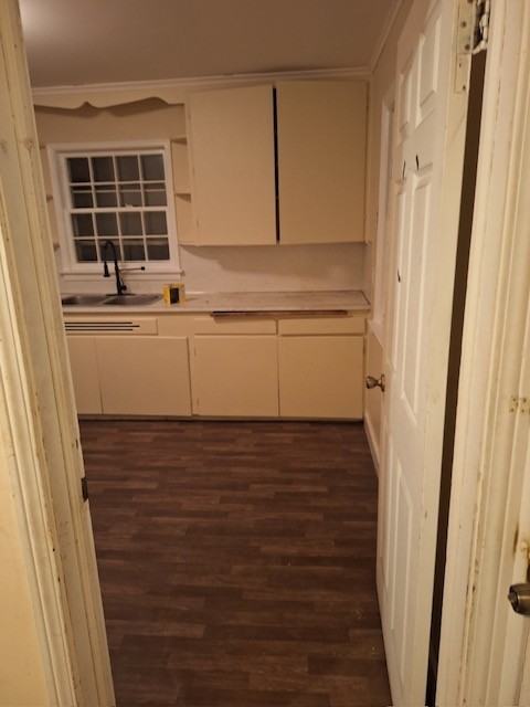 1003 Hancock St #2ndFL - Photo 5 of 9