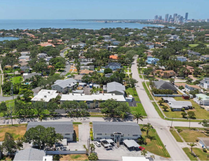 510 Bayview Dr Ne #A - Photo 4 of 17