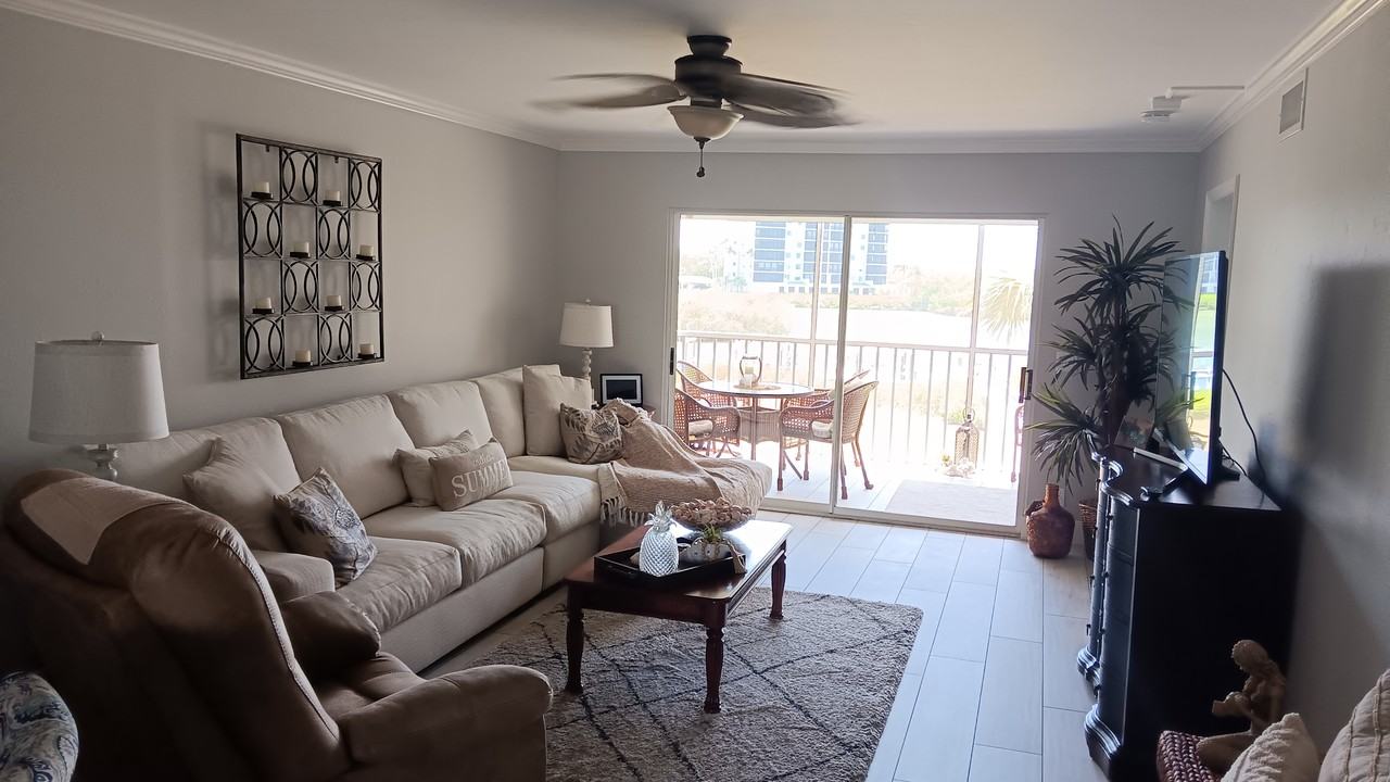 320 Horse Creek Dr #306 - Photo 2 of 15