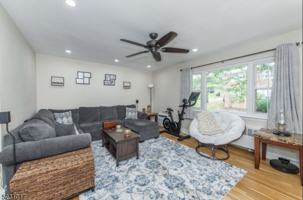 featured image of 8 Wedgewood Dr #10