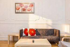 featured image of Rue Villeneuve Ouest & Rue Clark