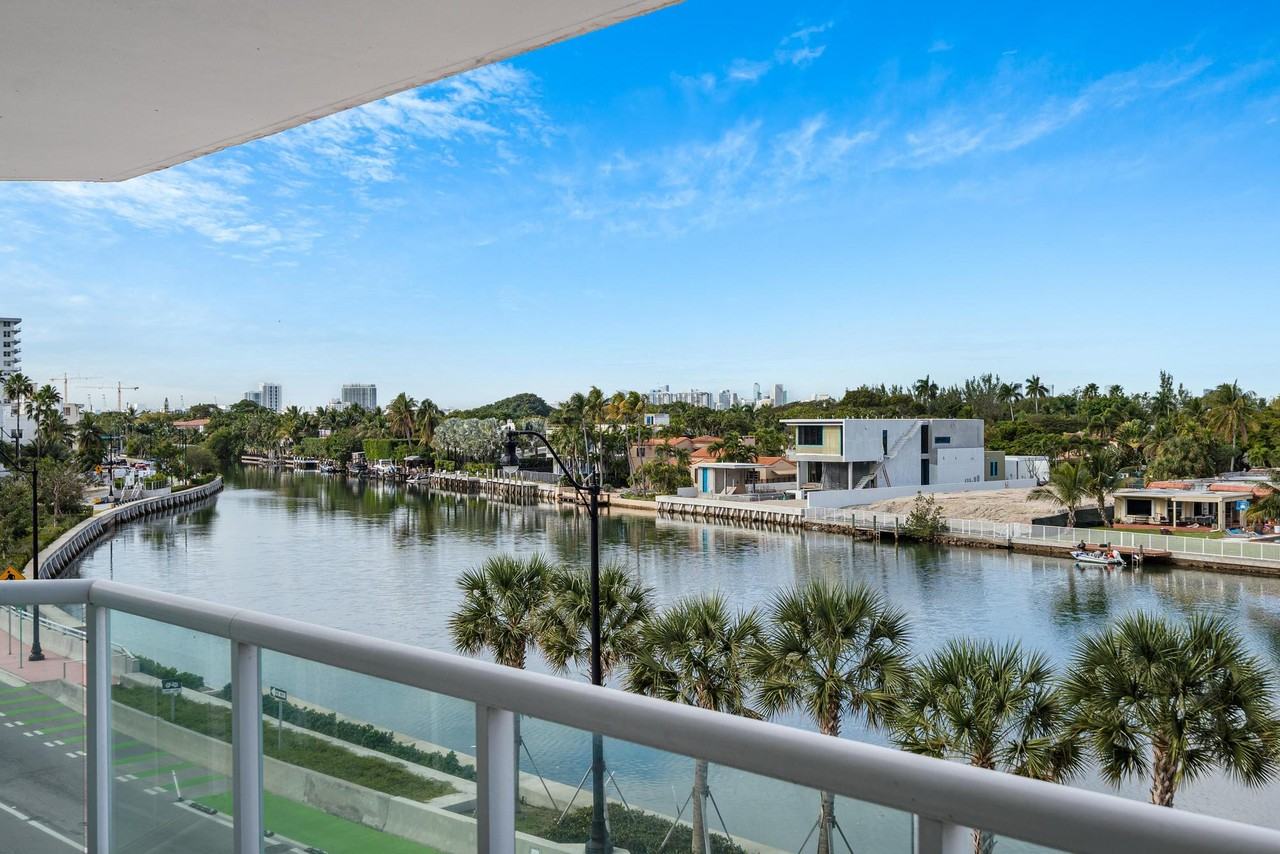 3411 Indian Creek Drive #403 - Photo 6 of 28