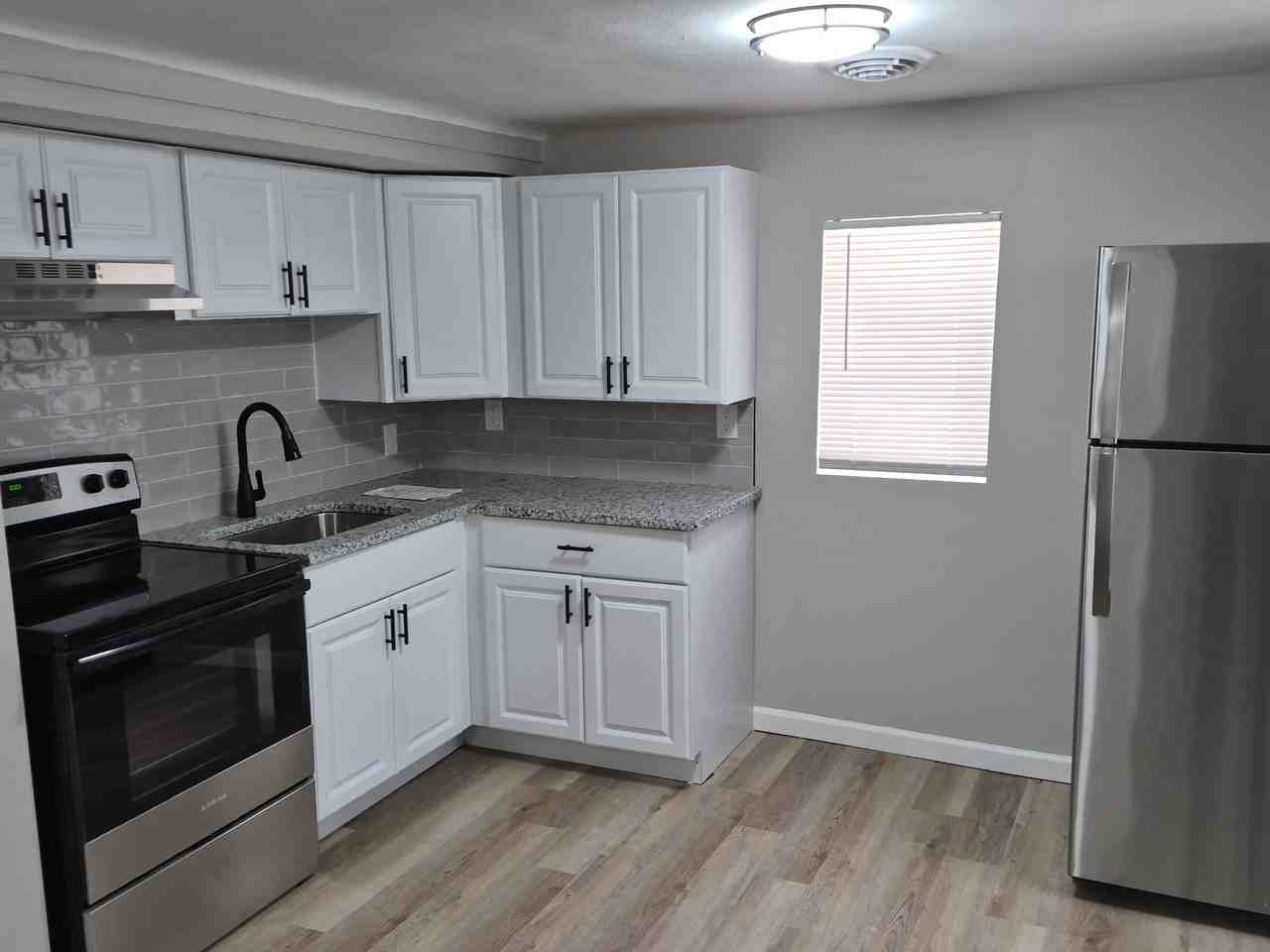 9430 Echo Ln #NA - Photo 2 of 12