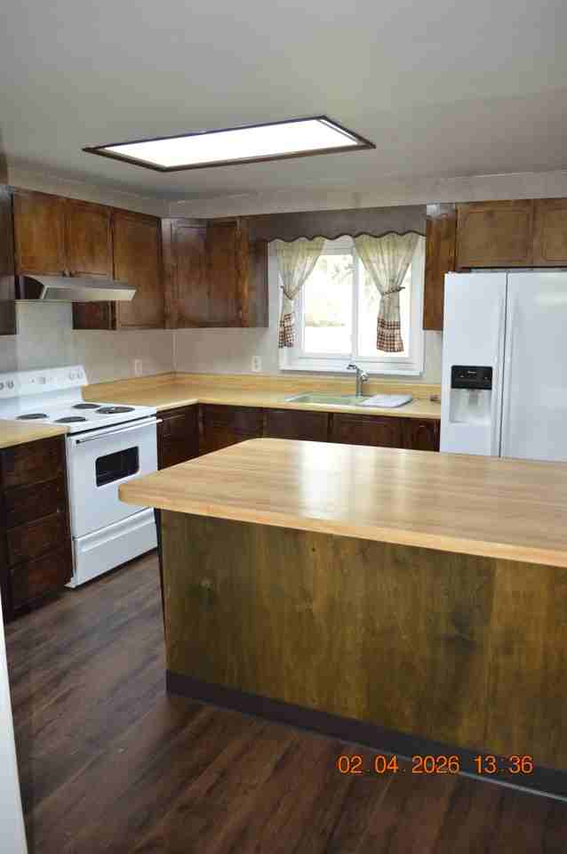 22308 Highway 30 #1 - Photo 4 of 11