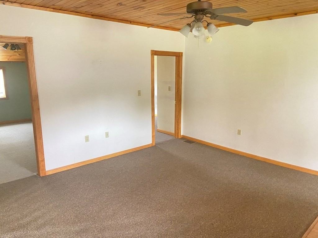 4659 Forest Rd - Photo 2 of 8