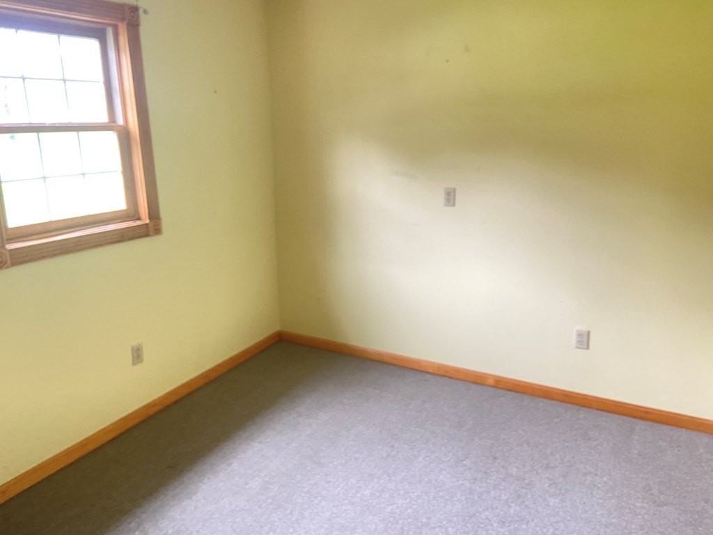 4659 Forest Rd - Photo 6 of 8