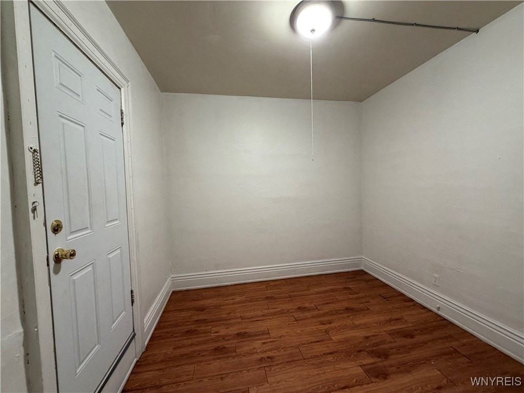 55 Harvard Pl - Photo 2 of 9