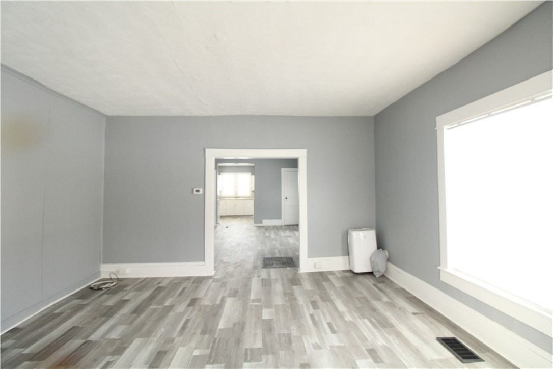 249 Princeton Ave - Photo 2 of 28