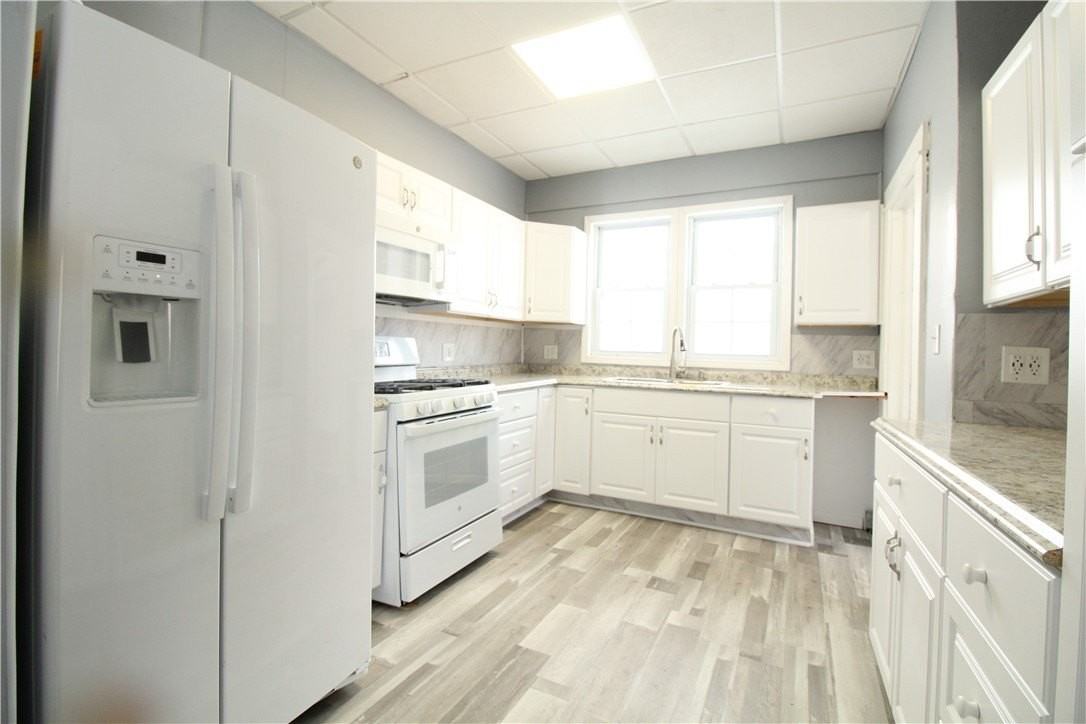 249 Princeton Ave - Photo 4 of 28