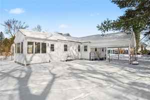 featured image of 21 Raleigh Rd