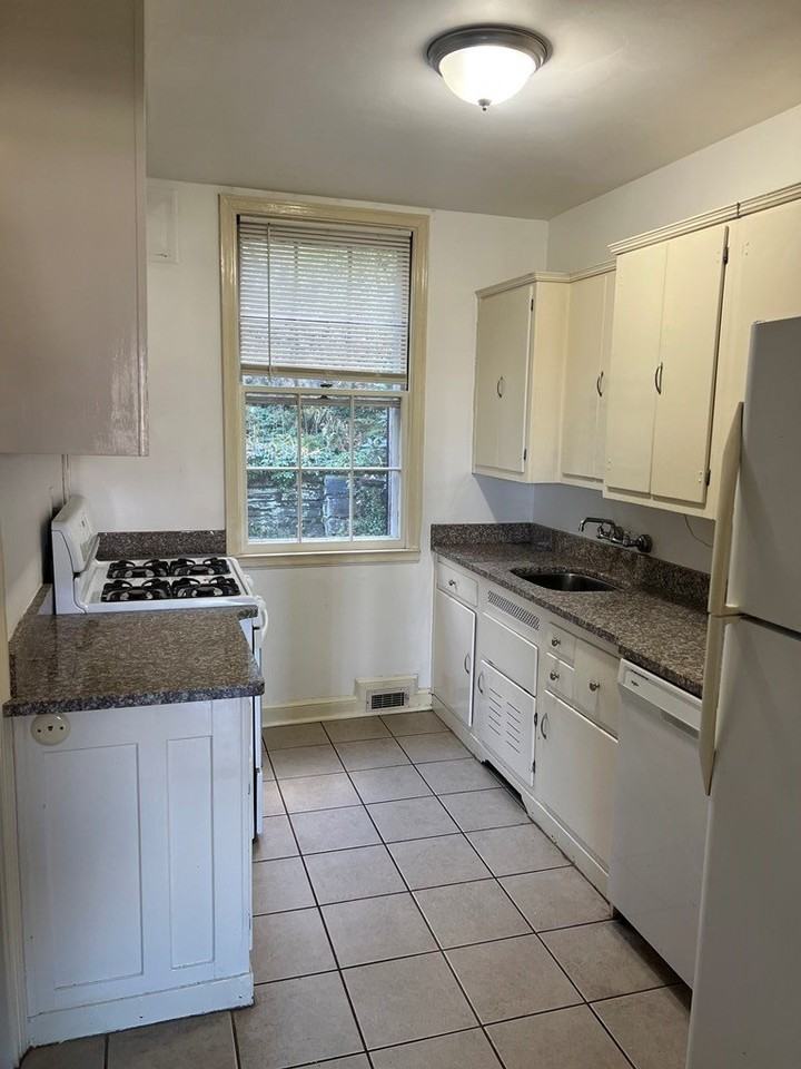 146 High Rd - Photo 6 of 14