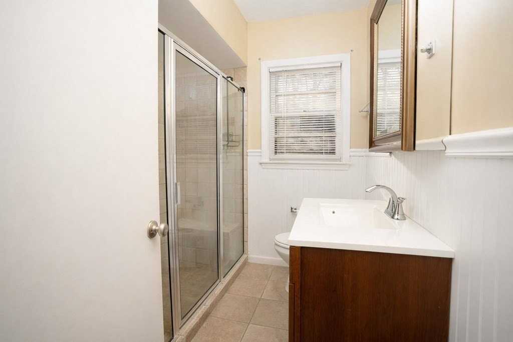 4513 Gladys Dr - Photo 5 of 10