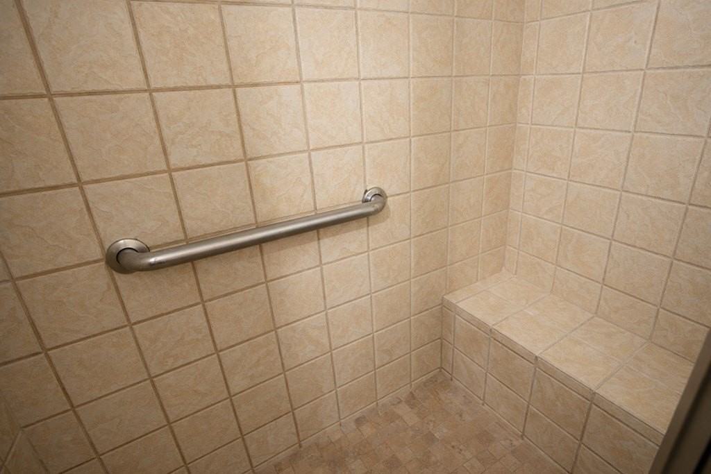 4513 Gladys Dr - Photo 6 of 10