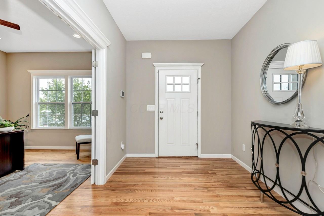 7576 Bullseye Dr - Photo 4 of 36